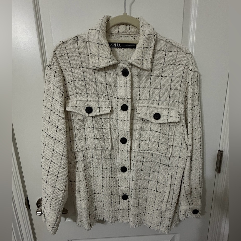 Zara Cream Tweed Shacket Jacket Black Buttons